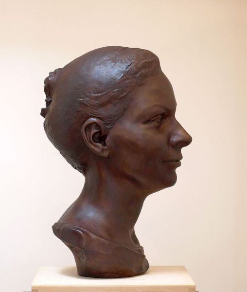 Frauenportrait Bronze Guss R. Barth etwas ueberlebensgross c