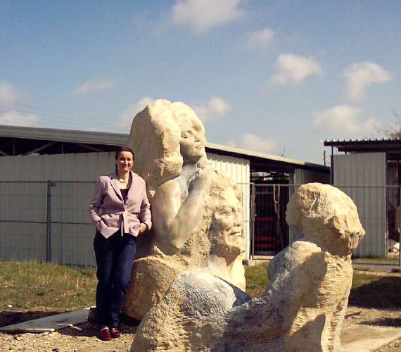 Salbung Korallenoolith 210cm hoch 2004 5