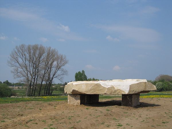 Schuntersteintisch in Dibbesdorf Braunschweig