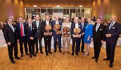 Unternehmerpreis Region 38 Trophaeen Walnussbaumholz 2019 5